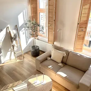 For Sophie - Z Palarnia Kawy I Pracownia Artystyczna W Kamienicy - Art & Coffee In Historic Building Apartment Danzig